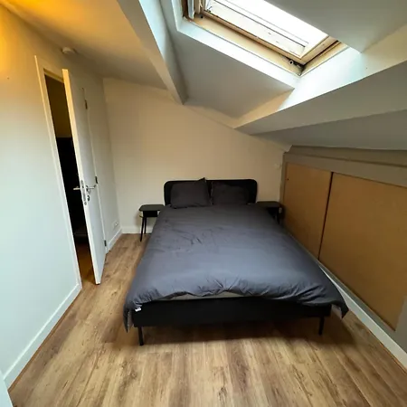 Grand Duplex Avec 2 Apartman Charleroi