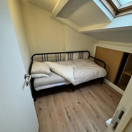 Grand Duplex Avec 2 Charleroi